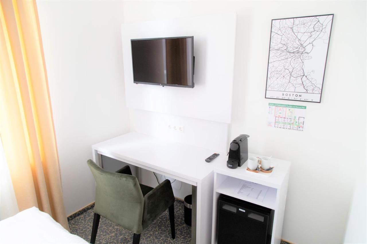 Amplidi Hotel